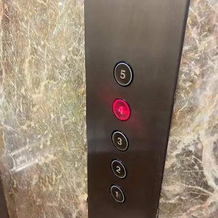 アパート Dadi Oazis