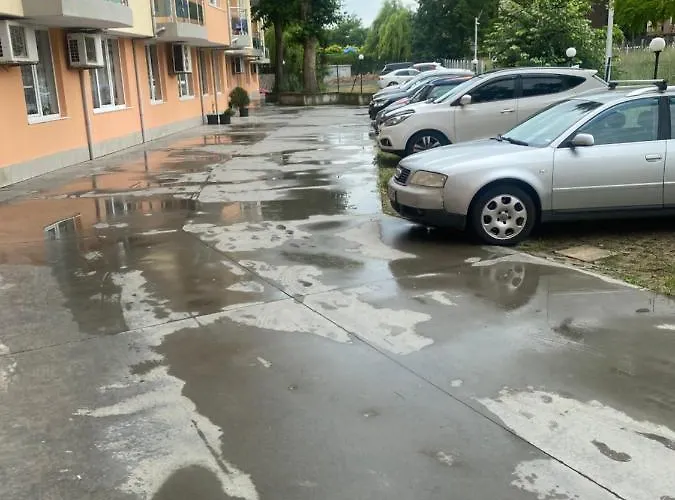 Dadi Oazis Apartman Ravda