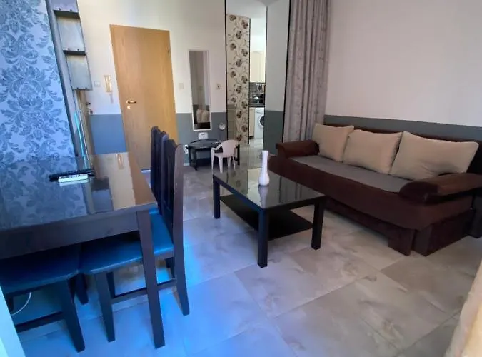 Dadi Oazis Apartman *