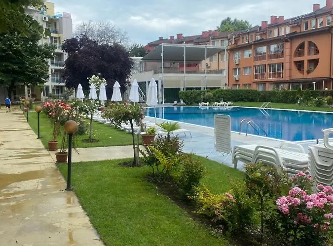 Apartment Dadi Oazis *